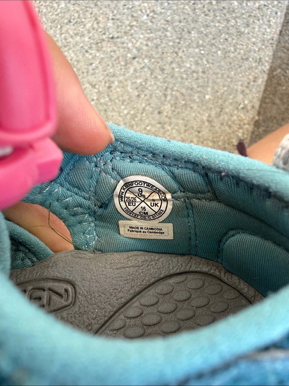 Keen Kids Teal Sport Water Shoes with Pink Accents, size 9T